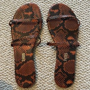 Brown Reptile Print Tkees GEMMA Sandals